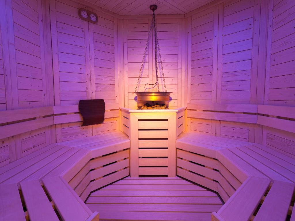 Hotel Europeo Alpine Charme & Wellness Пинцоло Екстериор снимка