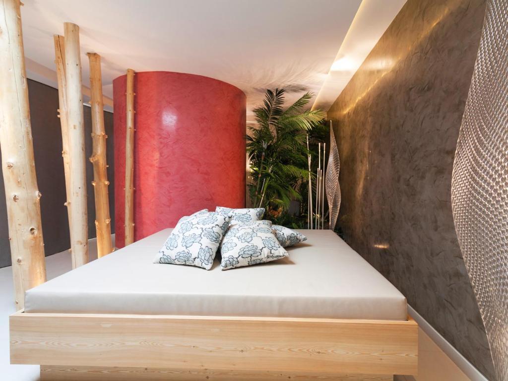 Hotel Europeo Alpine Charme & Wellness Пинцоло Екстериор снимка