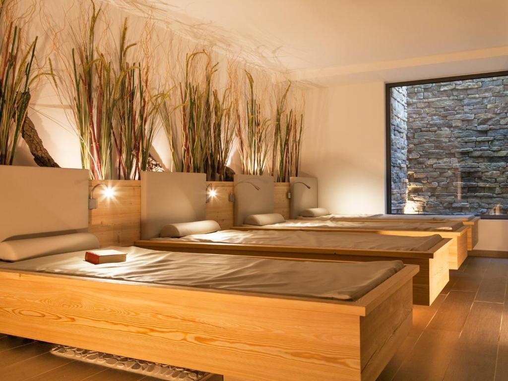 Hotel Europeo Alpine Charme & Wellness Пинцоло Екстериор снимка